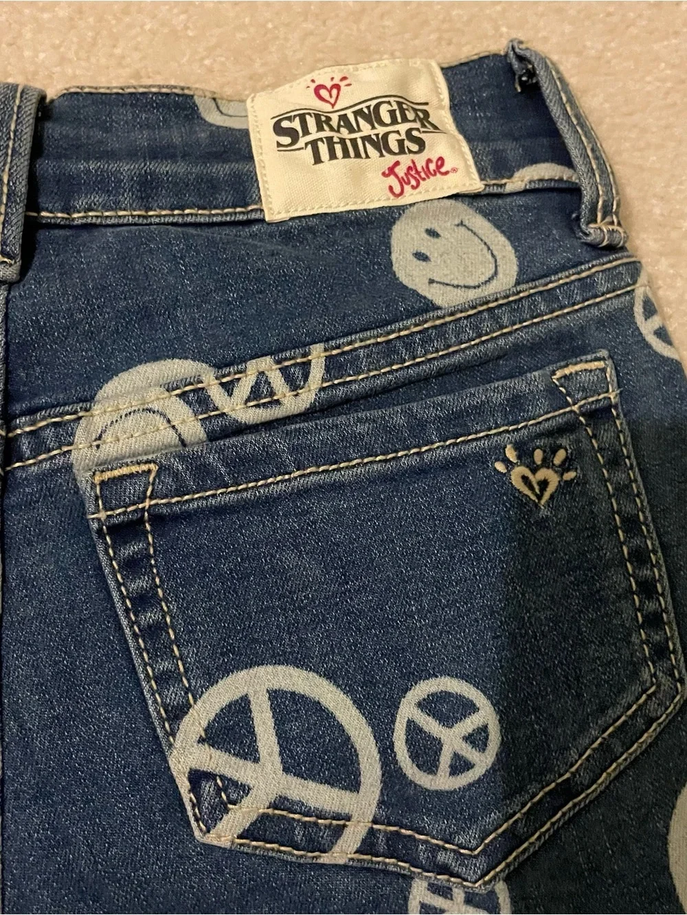 JUSTICE Stranger Things mini mom jeans-kids size 6 NWT
